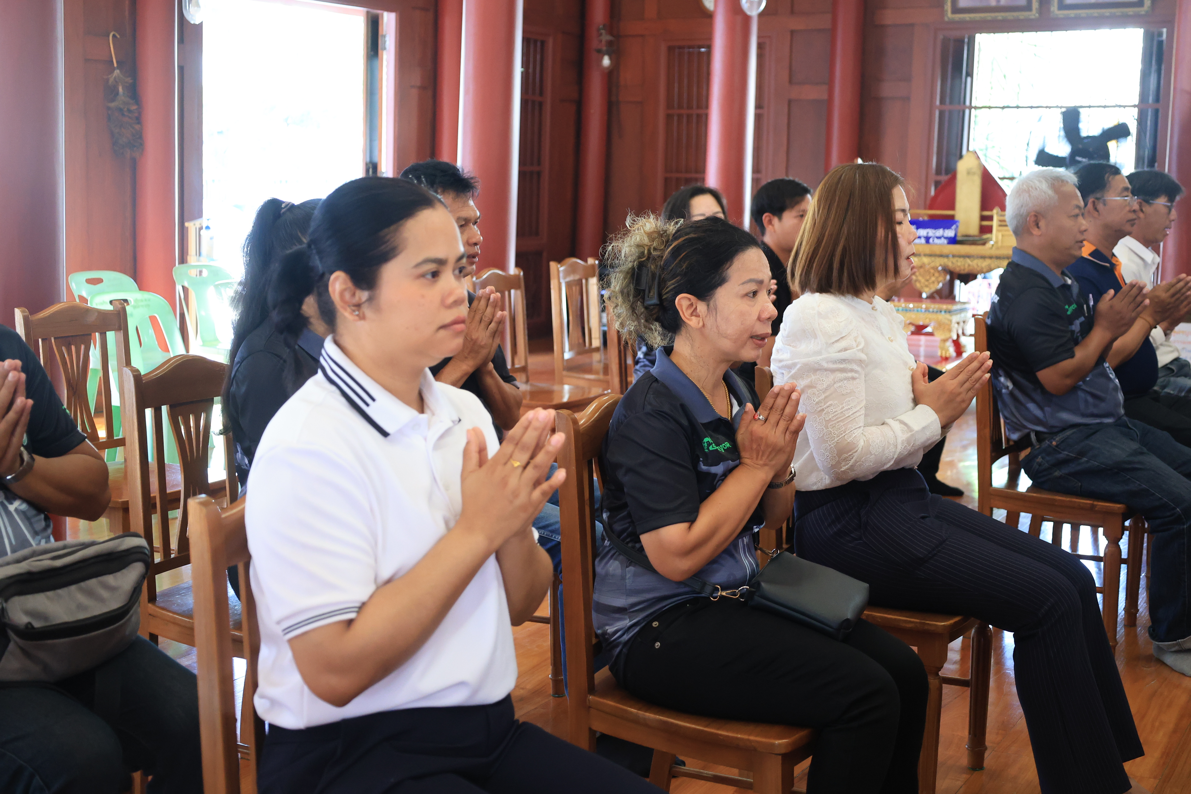 title - เลขาธิการ ส.ป.ก. เป็นประธานในพิธีทำบุญถวายสังฆทานอุทิศส่วนให้พี่น้องช่างสำรวจผู้ล่วงลับ ประจำปี 2569 